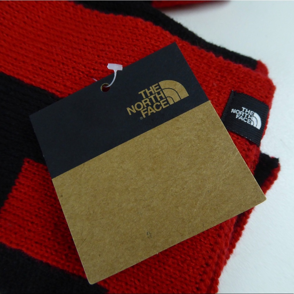 The North Face Reversible Logo Scarf TNF NWT Red - Picture 2 of 7